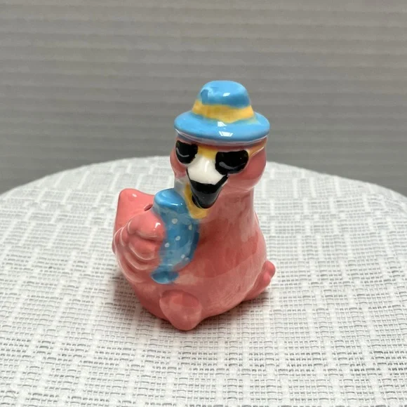 Flamingo Salt and Pepper Shakers - Picture 2 of 8